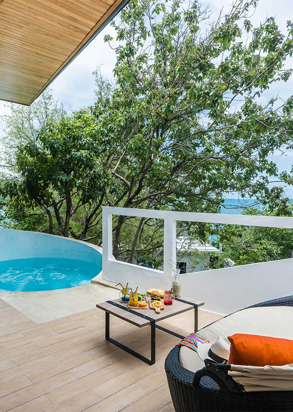 Villa with Mountain View